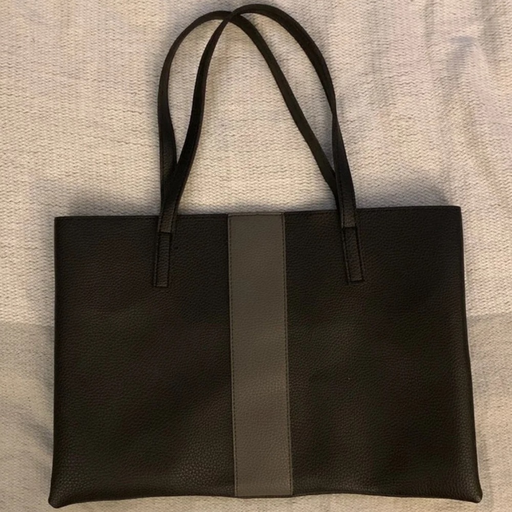 Vince Camuto tote